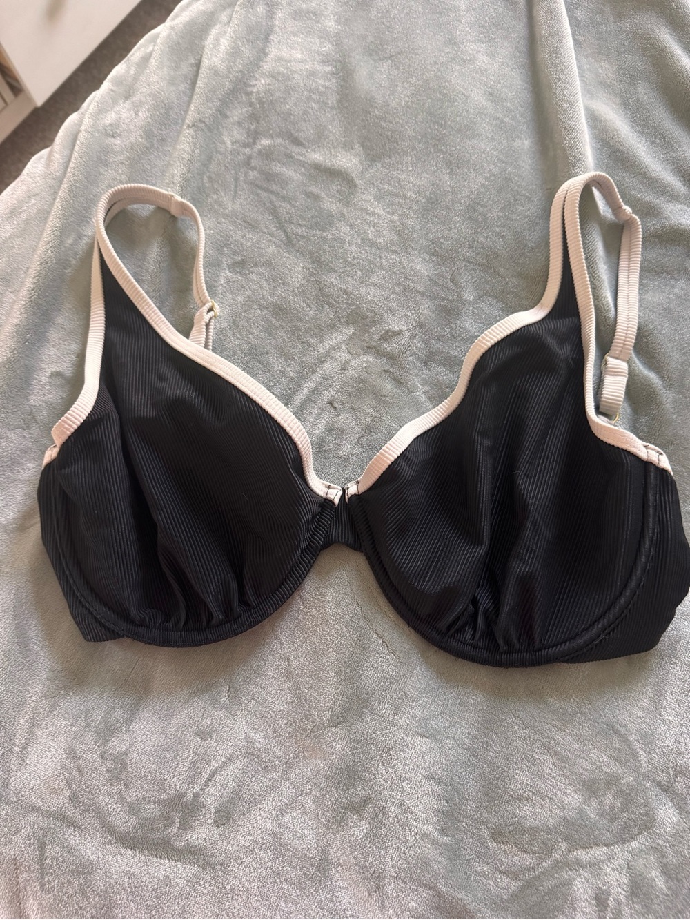 Abercrombie & Fitch Black Bra with white Trim